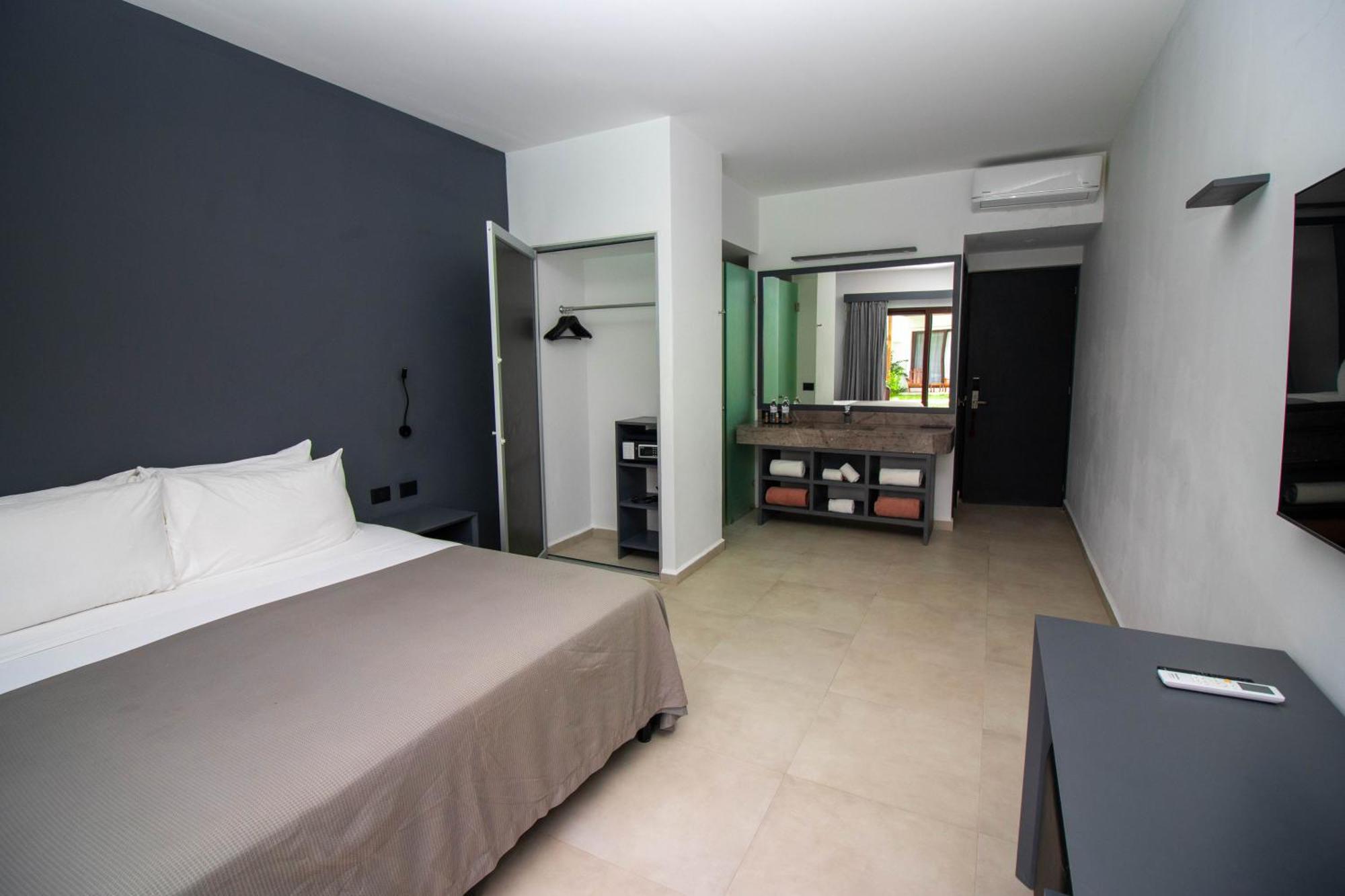 My Blue Hotel Holbox Zewnętrze zdjęcie A room at the hotel